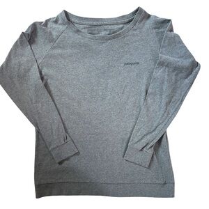 Patagonia Grey Crew Neck Long Sleeve size S